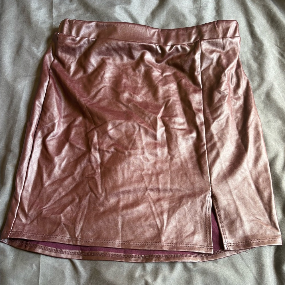 Elegant Maroon Leather Skirt